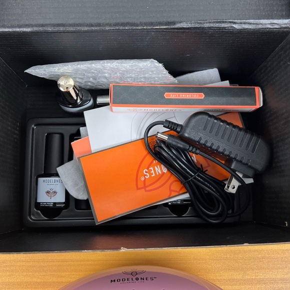 Gel Nail Polish Gift Set with Cuticle Oil, Base, Matte, and Shiny Top Coat - Picture 5 of 10